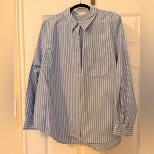 Universal Thread Blue and White Stripe Button Down Shirt